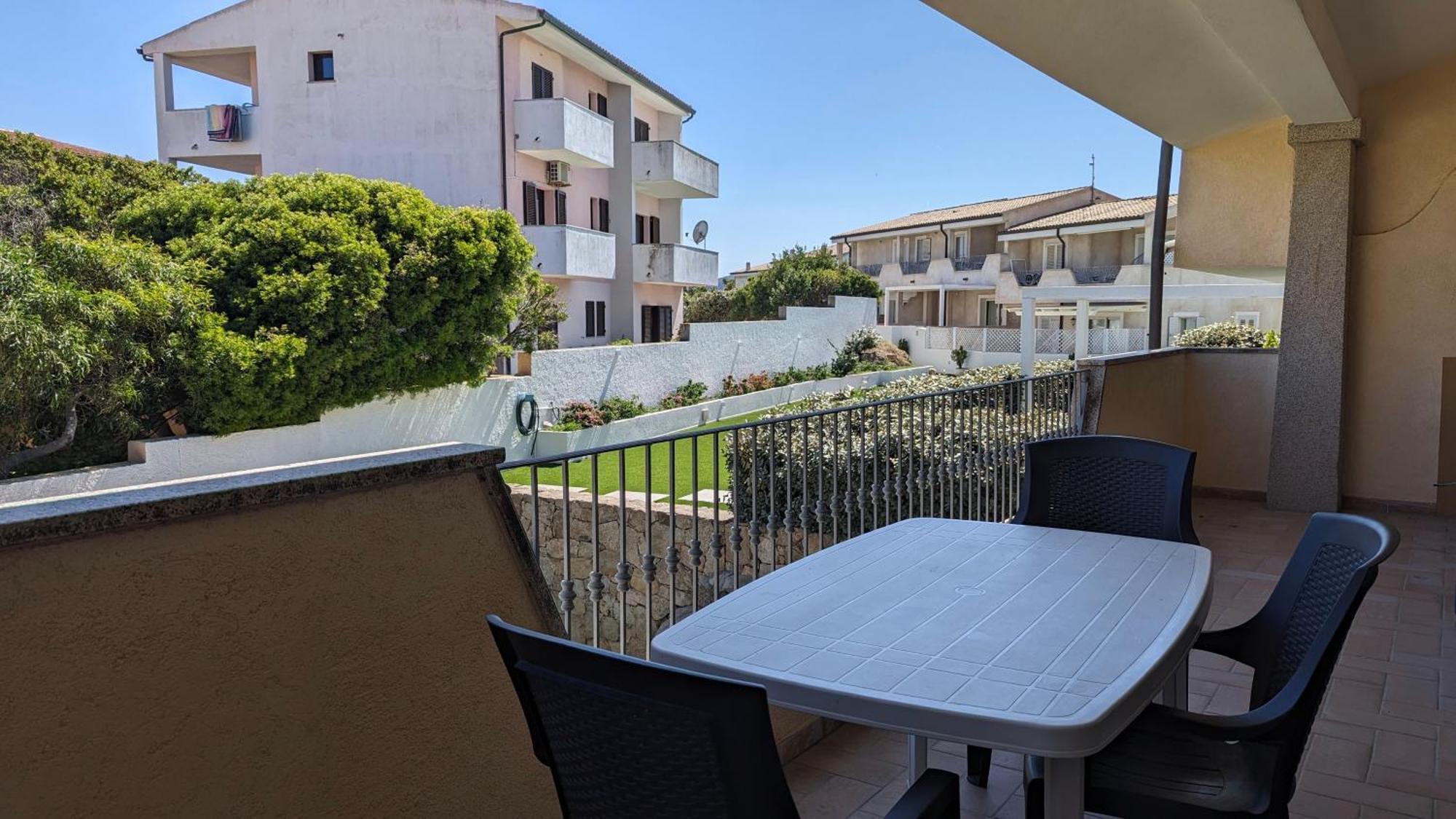 Appartamento Con Piscina - Luna Ruja Palau Exterior photo